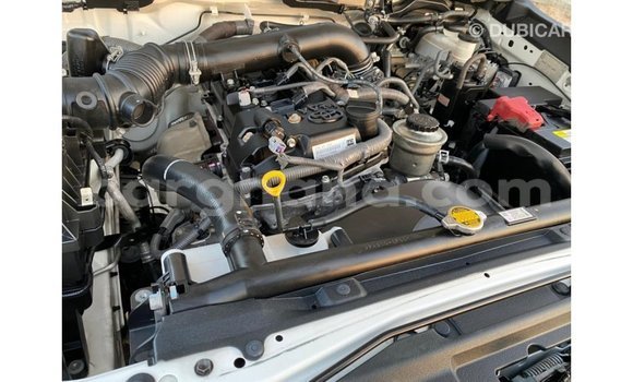 Ra Imported Toyota Hilux funfun Ọkọ̀ in Import - Dubai ni Ashanti Ra Imported Toyota Hilux funfun Ọkọ̀ in Import - Dubai ni Ashanti