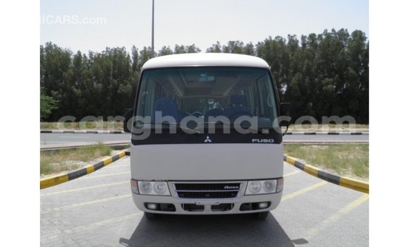 Ra Imported Mitsubishi Carisma funfun Ọkọ̀ in Import - Dubai ni Ashanti Ra Imported Mitsubishi Carisma funfun Ọkọ̀ in Import - Dubai ni Ashanti