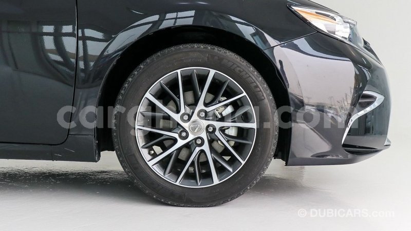 Big with watermark lexus es ashanti import dubai 11425