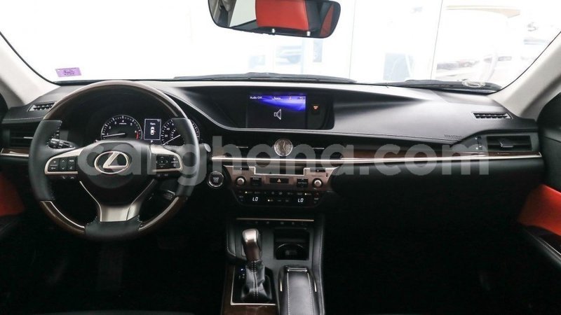 Big with watermark lexus es ashanti import dubai 11425