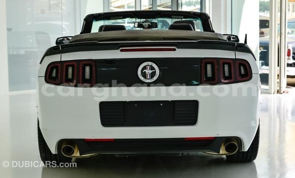 Buy Import Ford Mustang White Car in Import - Dubai in Ashanti Buy Import Ford Mustang White Car in Import - Dubai in Ashanti