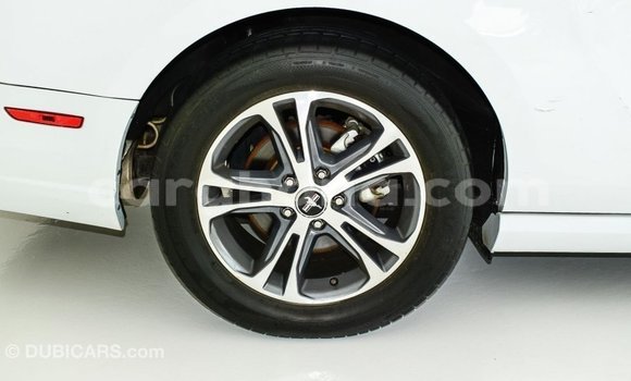 Buy Import Ford Mustang White Car in Import - Dubai in Ashanti Buy Import Ford Mustang White Car in Import - Dubai in Ashanti