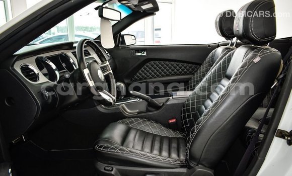 Buy Import Ford Mustang White Car in Import - Dubai in Ashanti Buy Import Ford Mustang White Car in Import - Dubai in Ashanti