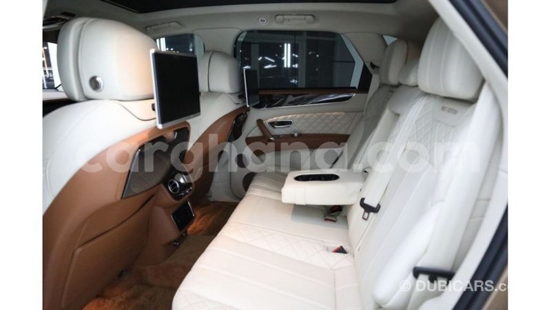 Big with watermark bentley bentayga ashanti import dubai 11452