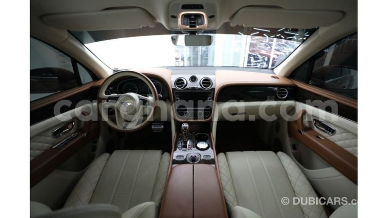 Big with watermark bentley bentayga ashanti import dubai 11452