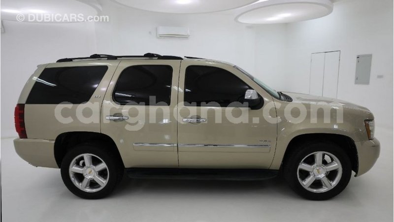 Big with watermark chevrolet tahoe ashanti import dubai 11463