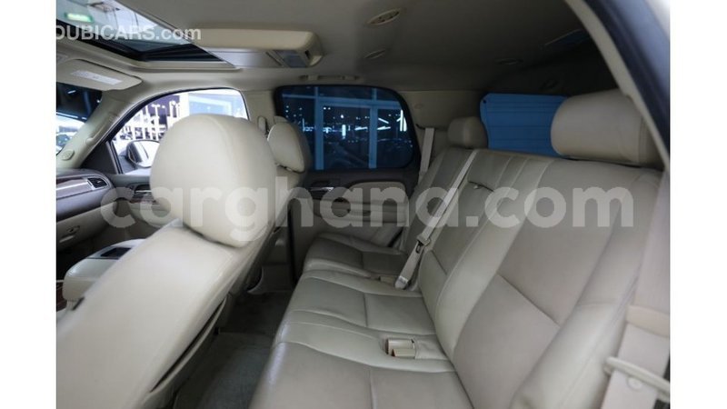 Big with watermark chevrolet tahoe ashanti import dubai 11463