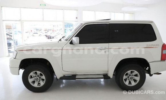Ra Imported Nissan Patrol funfun Ọkọ̀ in Import - Dubai ni Ashanti Ra Imported Nissan Patrol funfun Ọkọ̀ in Import - Dubai ni Ashanti