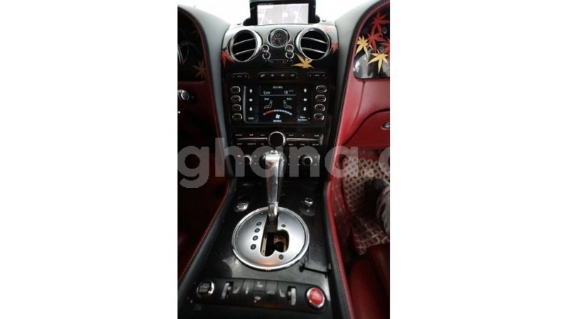 Big with watermark bentley continental ashanti import dubai 11489