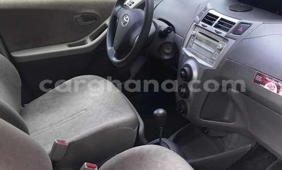 Sayi Na hannu Toyota Vitz Azurfa Mota in Accra a Greater Accra Sayi Na hannu Toyota Vitz Azurfa Mota in Accra a Greater Accra