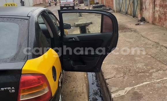Sayi Na hannu Opel Astra Black Mota in Accra a Greater Accra Sayi Na hannu Opel Astra Black Mota in Accra a Greater Accra