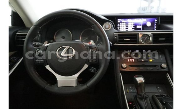 Ra Imported Lexus IS funfun Ọkọ̀ in Import - Dubai ni Ashanti Ra Imported Lexus IS funfun Ọkọ̀ in Import - Dubai ni Ashanti