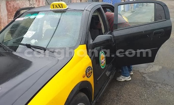 Sayi Na hannu Opel Astra Black Mota in Accra a Greater Accra Sayi Na hannu Opel Astra Black Mota in Accra a Greater Accra