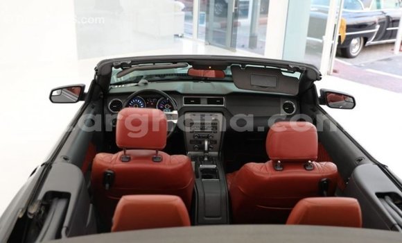 Ra Imported Ford Mustang Black Ọkọ̀ in Import - Dubai ni Ashanti Ra Imported Ford Mustang Black Ọkọ̀ in Import - Dubai ni Ashanti