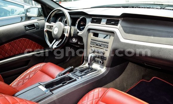 Ra Imported Ford Mustang Black Ọkọ̀ in Import - Dubai ni Ashanti Ra Imported Ford Mustang Black Ọkọ̀ in Import - Dubai ni Ashanti