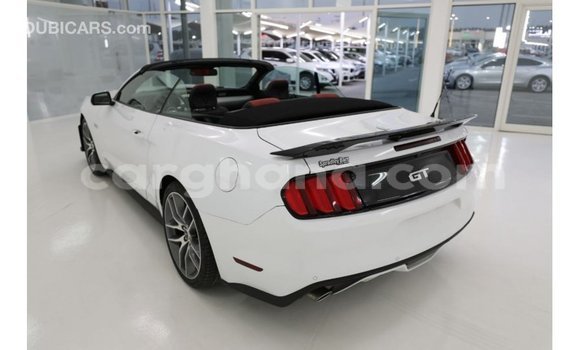 Sayi Imported Ford Mustang White Mota in Import - Dubai a Ashanti Sayi Imported Ford Mustang White Mota in Import - Dubai a Ashanti