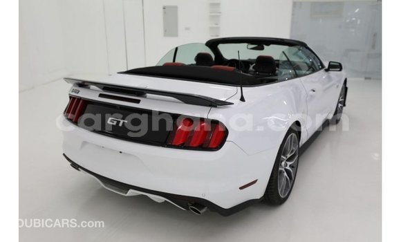Sayi Imported Ford Mustang White Mota in Import - Dubai a Ashanti Sayi Imported Ford Mustang White Mota in Import - Dubai a Ashanti