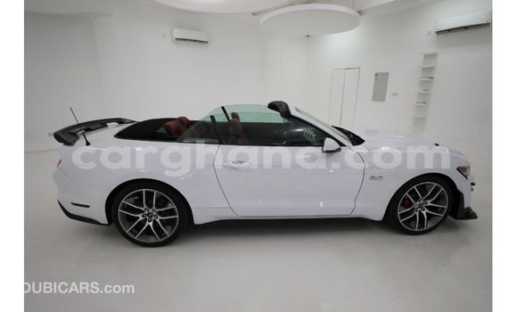 Sayi Imported Ford Mustang White Mota in Import - Dubai a Ashanti Sayi Imported Ford Mustang White Mota in Import - Dubai a Ashanti