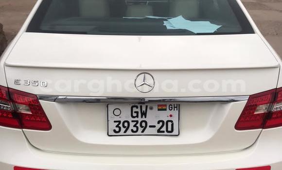 Buy Used Mercedes Viano White Car in Accra in Greater Accra Buy Used Mercedes Viano White Car in Accra in Greater Accra