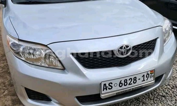 Sayi Na hannu Toyota Corolla Azurfa Mota in Bole a Arewa Sayi Na hannu Toyota Corolla Azurfa Mota in Bole a Arewa