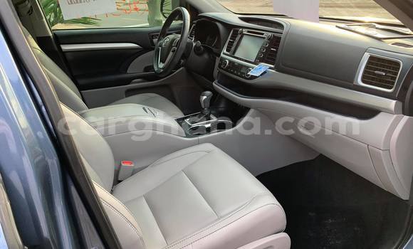Buy Used Toyota Highlander Blue Car in Accra in Greater Accra Buy Used Toyota Highlander Blue Car in Accra in Greater Accra