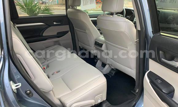 Buy Used Toyota Highlander Blue Car in Accra in Greater Accra Buy Used Toyota Highlander Blue Car in Accra in Greater Accra