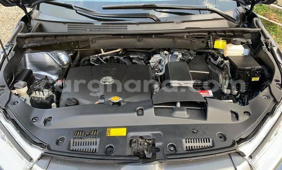 Buy Used Toyota Highlander Blue Car in Accra in Greater Accra Buy Used Toyota Highlander Blue Car in Accra in Greater Accra