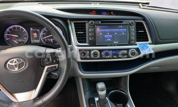 Buy Used Toyota Highlander Blue Car in Accra in Greater Accra Buy Used Toyota Highlander Blue Car in Accra in Greater Accra