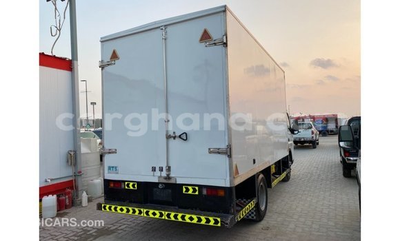 Ra Imported Mitsubishi Carisma funfun Ọkọ̀ in Import - Dubai ni Ashanti Ra Imported Mitsubishi Carisma funfun Ọkọ̀ in Import - Dubai ni Ashanti