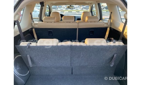 Ra Imported Mitsubishi Outlander funfun Ọkọ̀ in Import - Dubai ni Ashanti Ra Imported Mitsubishi Outlander funfun Ọkọ̀ in Import - Dubai ni Ashanti