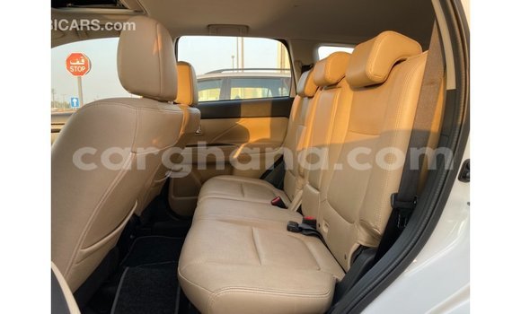 Ra Imported Mitsubishi Outlander funfun Ọkọ̀ in Import - Dubai ni Ashanti Ra Imported Mitsubishi Outlander funfun Ọkọ̀ in Import - Dubai ni Ashanti
