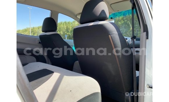 Buy Import Mitsubishi L200 White Car in Import - Dubai in Ashanti Buy Import Mitsubishi L200 White Car in Import - Dubai in Ashanti