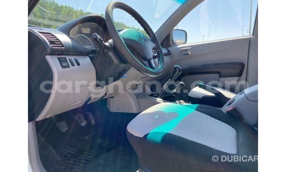 Buy Import Mitsubishi L200 White Car in Import - Dubai in Ashanti Buy Import Mitsubishi L200 White Car in Import - Dubai in Ashanti