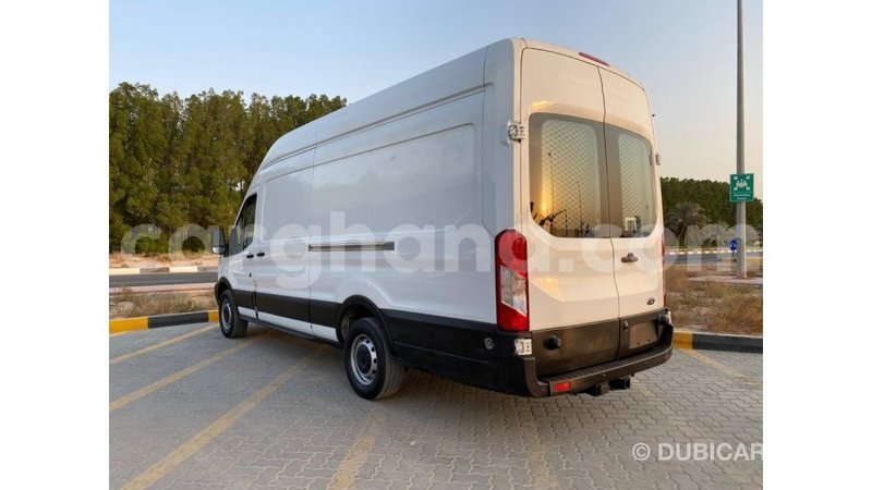 Big with watermark ford club wagon ashanti import dubai 11522