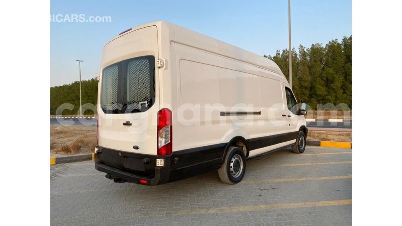 Big with watermark ford club wagon ashanti import dubai 11522