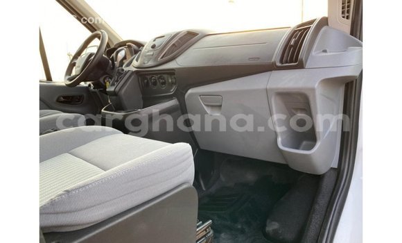 Sayi Imported Ford Club Wagon White Mota in Import - Dubai a Ashanti Sayi Imported Ford Club Wagon White Mota in Import - Dubai a Ashanti