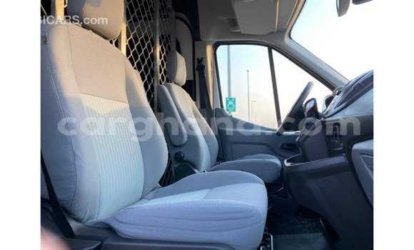 Sayi Imported Ford Club Wagon White Mota in Import - Dubai a Ashanti Sayi Imported Ford Club Wagon White Mota in Import - Dubai a Ashanti