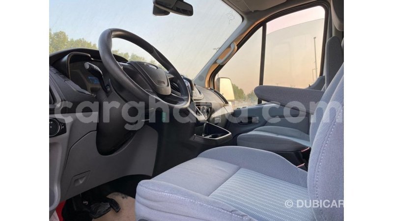 Big with watermark ford club wagon ashanti import dubai 11522