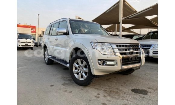 Buy Import Mitsubishi Pajero White Car in Import - Dubai in Ashanti Buy Import Mitsubishi Pajero White Car in Import - Dubai in Ashanti