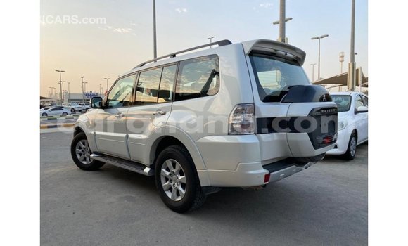 Buy Import Mitsubishi Pajero White Car in Import - Dubai in Ashanti Buy Import Mitsubishi Pajero White Car in Import - Dubai in Ashanti