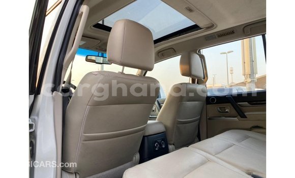 Buy Import Mitsubishi Pajero White Car in Import - Dubai in Ashanti Buy Import Mitsubishi Pajero White Car in Import - Dubai in Ashanti
