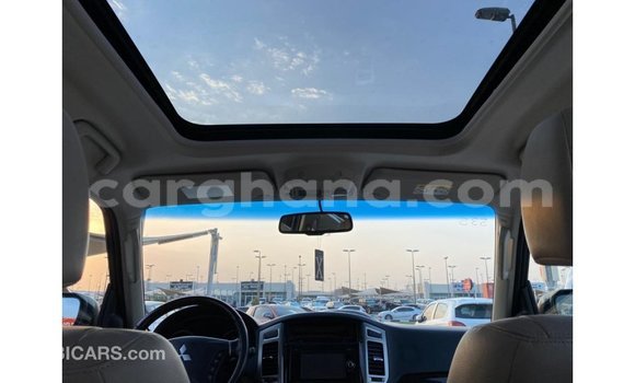 Buy Import Mitsubishi Pajero White Car in Import - Dubai in Ashanti Buy Import Mitsubishi Pajero White Car in Import - Dubai in Ashanti
