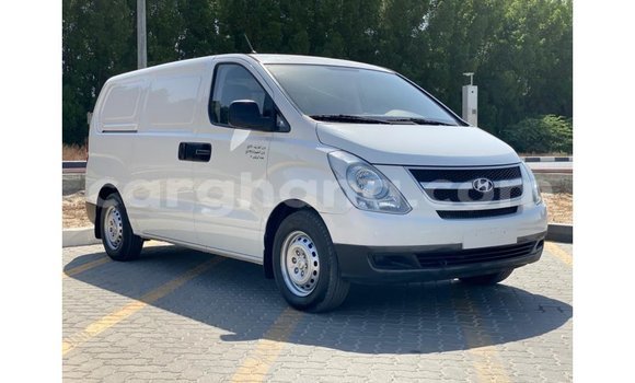 Buy Import Hyundai Accent White Car in Import - Dubai in Ashanti Buy Import Hyundai Accent White Car in Import - Dubai in Ashanti