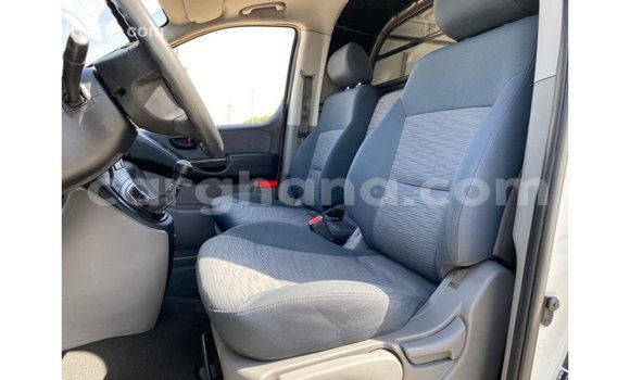 Buy Import Hyundai Accent White Car in Import - Dubai in Ashanti Buy Import Hyundai Accent White Car in Import - Dubai in Ashanti