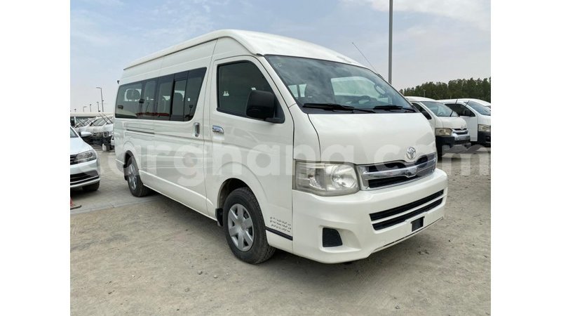 Big with watermark toyota hiace ashanti import dubai 11529