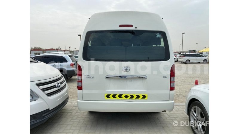 Big with watermark toyota hiace ashanti import dubai 11529