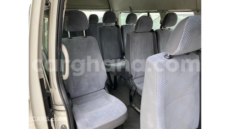 Big with watermark toyota hiace ashanti import dubai 11529