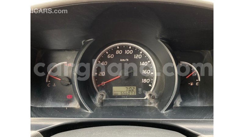 Big with watermark toyota hiace ashanti import dubai 11529