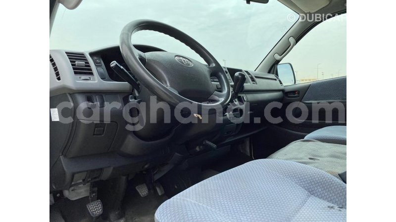 Big with watermark toyota hiace ashanti import dubai 11529