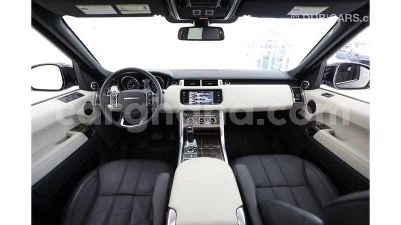 Big with watermark land rover range rover ashanti import dubai 11544